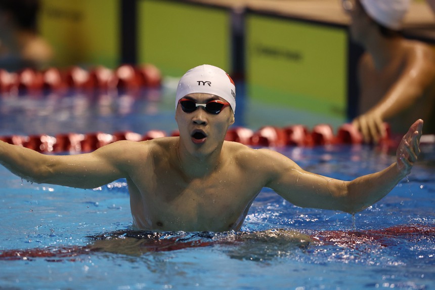 Kình ngư Việt Nam xúc động nói tặng HCV cho người bà quá cố sau khi tạo địa chấn ở SEA Games  - Ảnh 3.