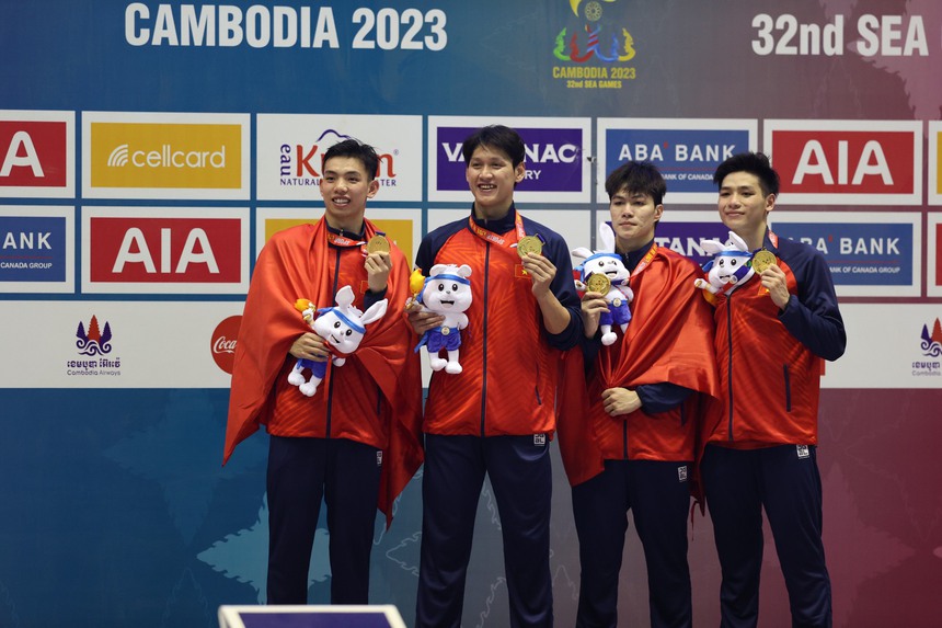 Cập nhật BXH Huy chương SEA Games 32: Đoàn Việt Nam tăng tốc mạnh mẽ; Campuchia phá sâu kỷ lục HCV - Ảnh 3. Cập nhật BXH Huy chương SEA Games 32: Đoàn Việt Nam tăng tốc mạnh mẽ; Campuchia phá sâu kỷ lục HCV - Ảnh 3.