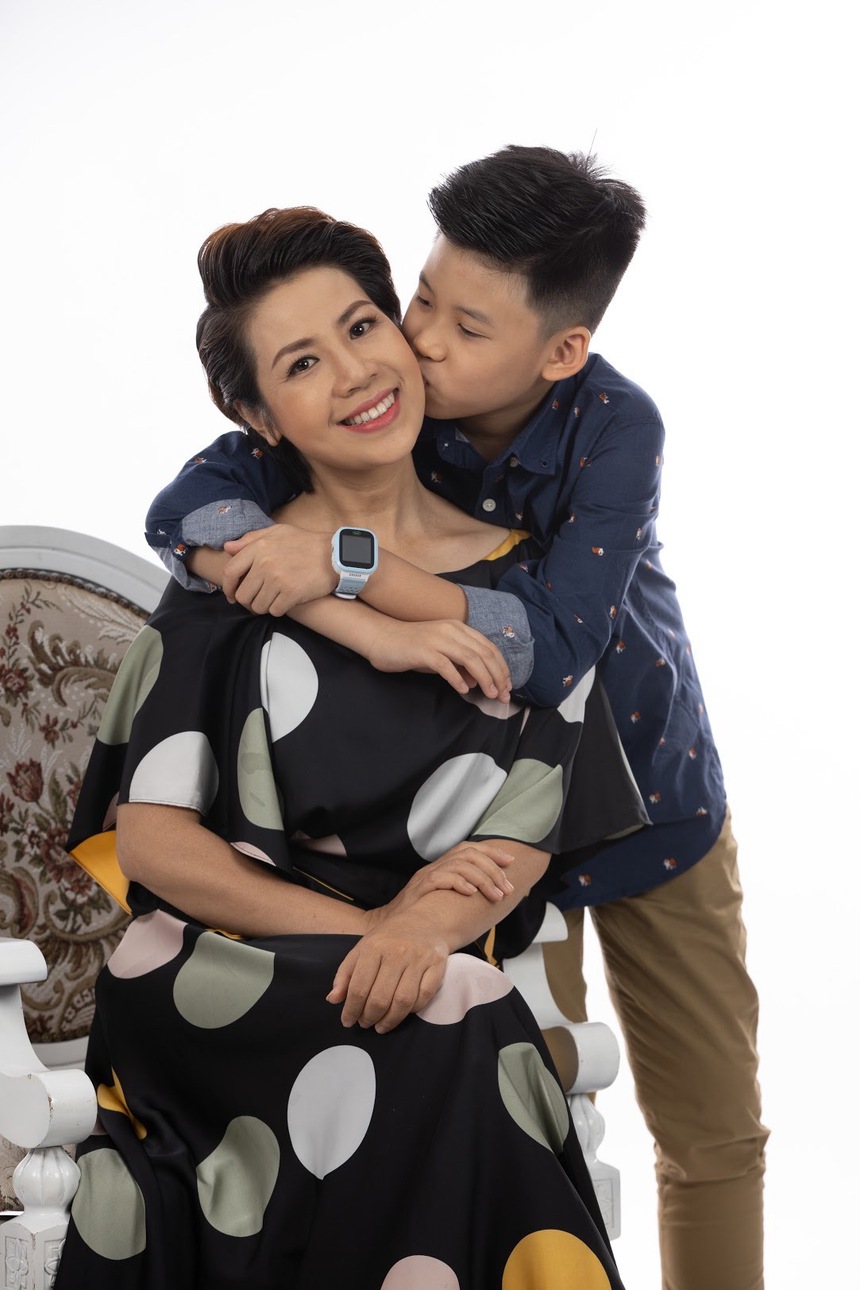 Thương tiếc ca sĩ, NSƯT Trần Hồng VY (1979 - 2023): Tiếng chim mãi còn khao khát hót - Ảnh 5.