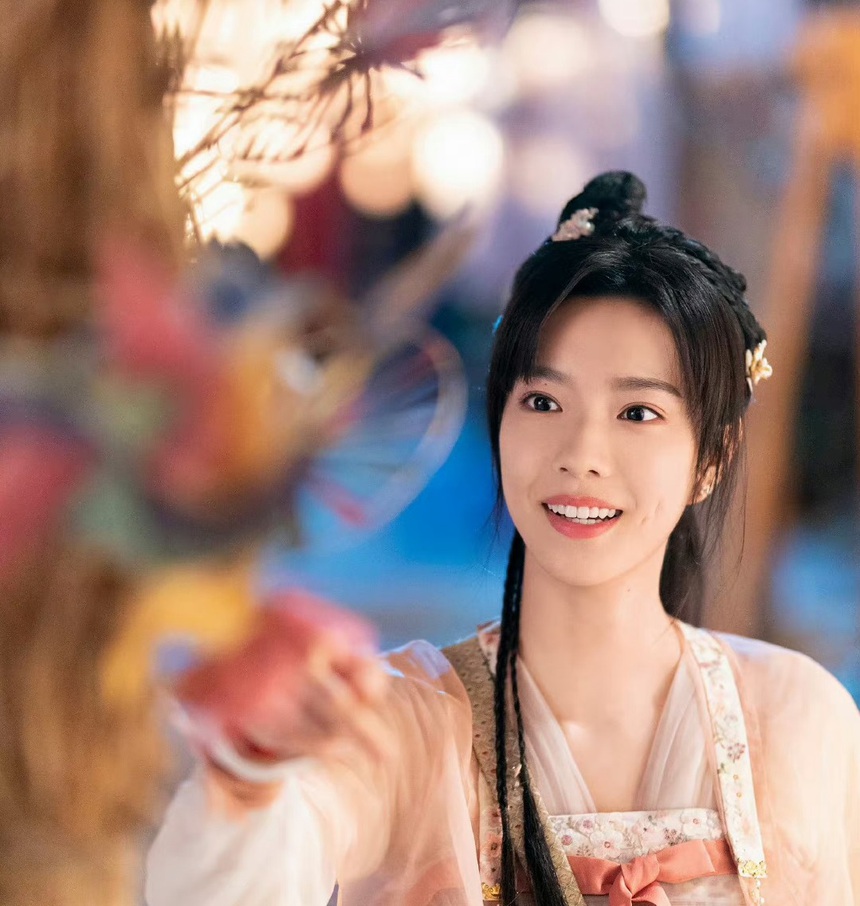 Hoàng Dung của 'Anh hùng xạ điêu 2023' bị chê không hợp vai - Ảnh 2. Hoàng Dung của 'Anh hùng xạ điêu 2023' bị chê không hợp vai - Ảnh 2.