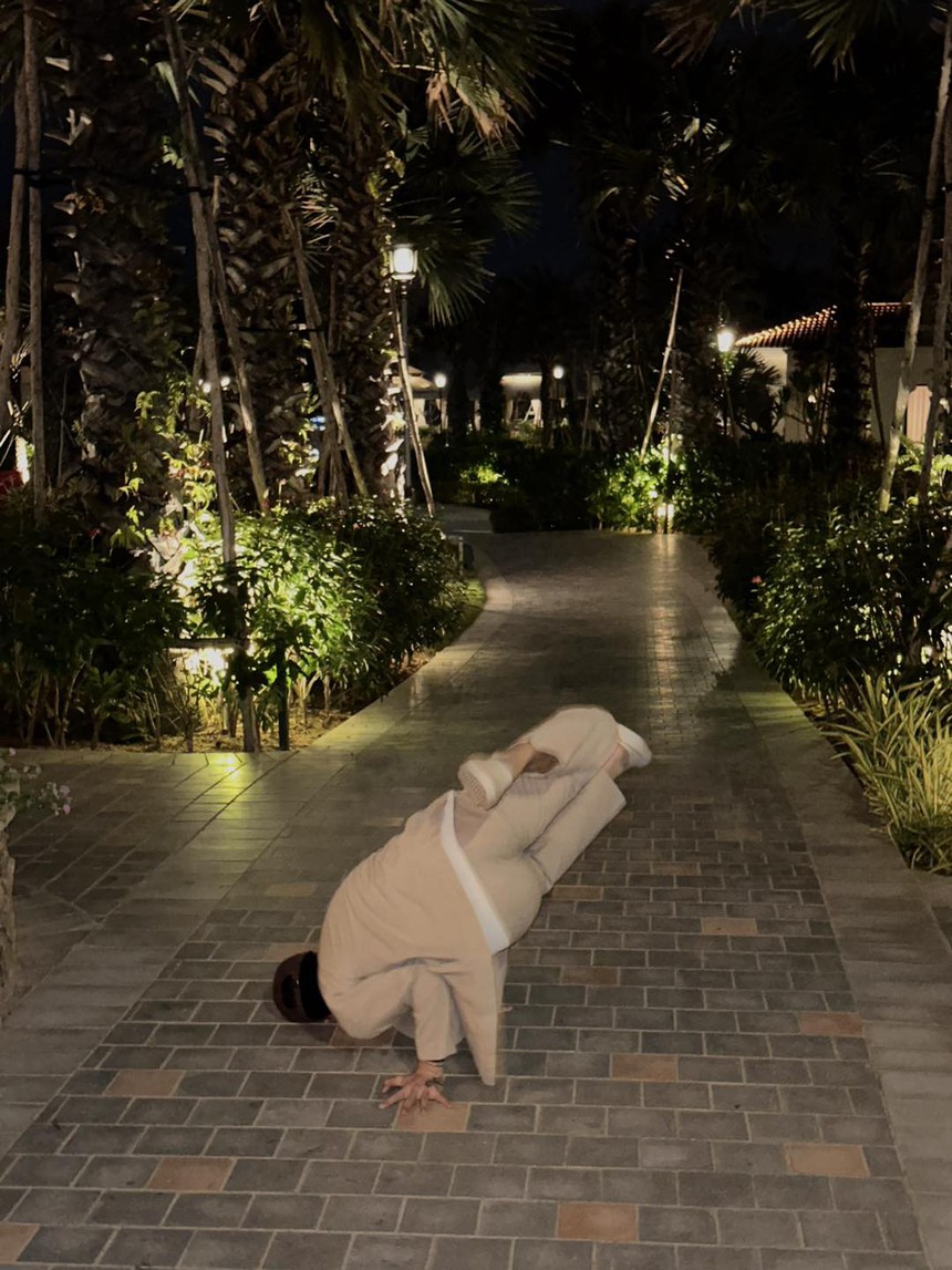 Khi Diệu Nhi - Anh Tú đi du lịch: Chồng pha trò bất ổn giữa đêm, vợ phán liền 2 chữ này  - Ảnh 3.