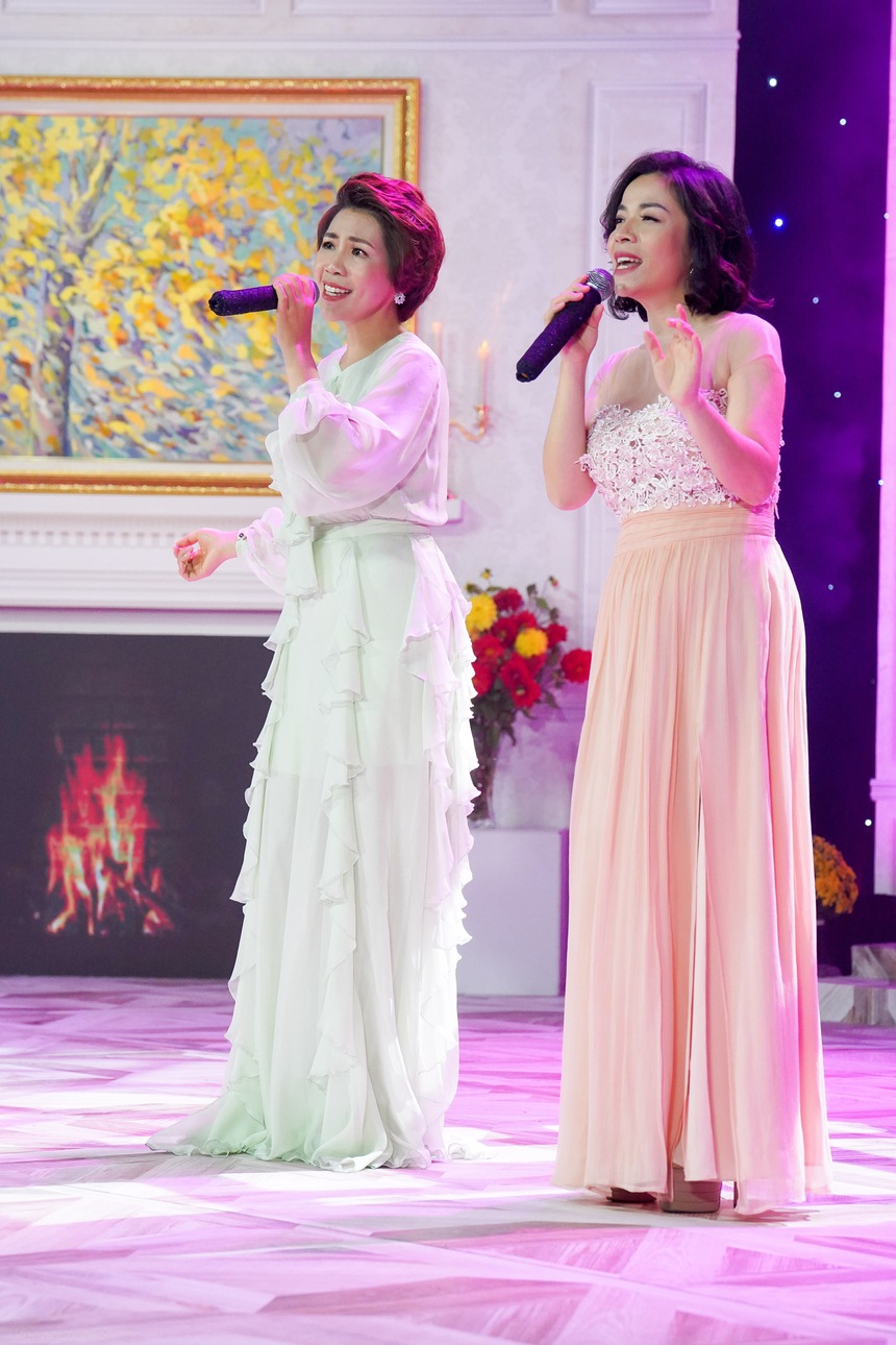 Thương tiếc ca sĩ, NSƯT Trần Hồng VY (1979 - 2023): Tiếng chim mãi còn khao khát hót - Ảnh 3.