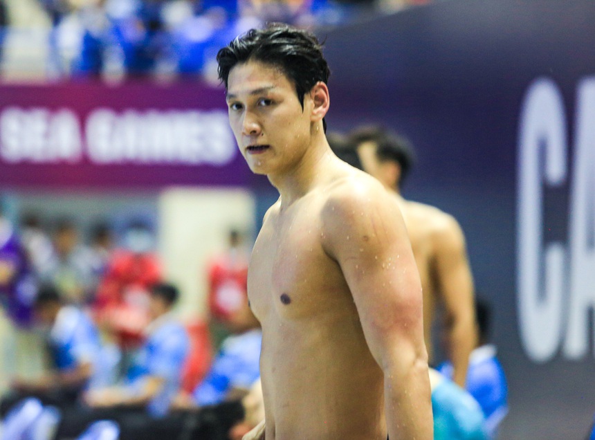 VĐV Singapore khóc như đứa trẻ khi giành HCV, VĐV 1m90 của Việt Nam bần thần vì "đánh rơi" huy chương - Ảnh 4.
