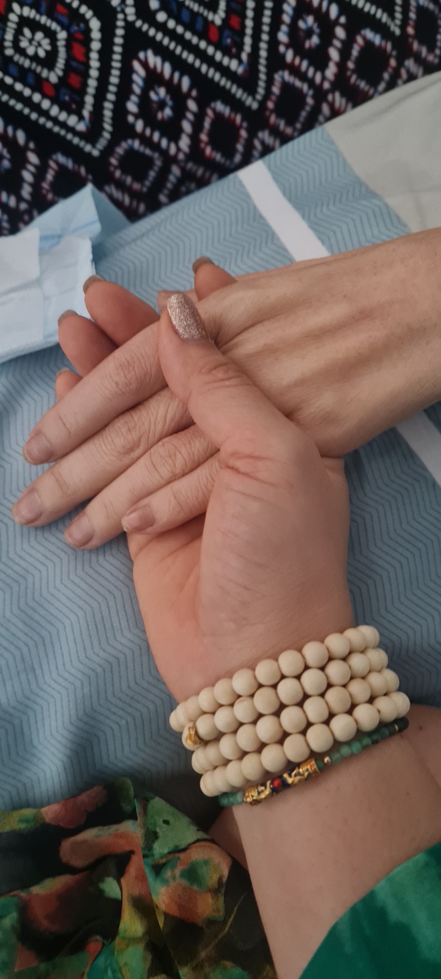 Thương tiếc ca sĩ, NSƯT Trần Hồng VY (1979 - 2023): Tiếng chim mãi còn khao khát hót - Ảnh 9.