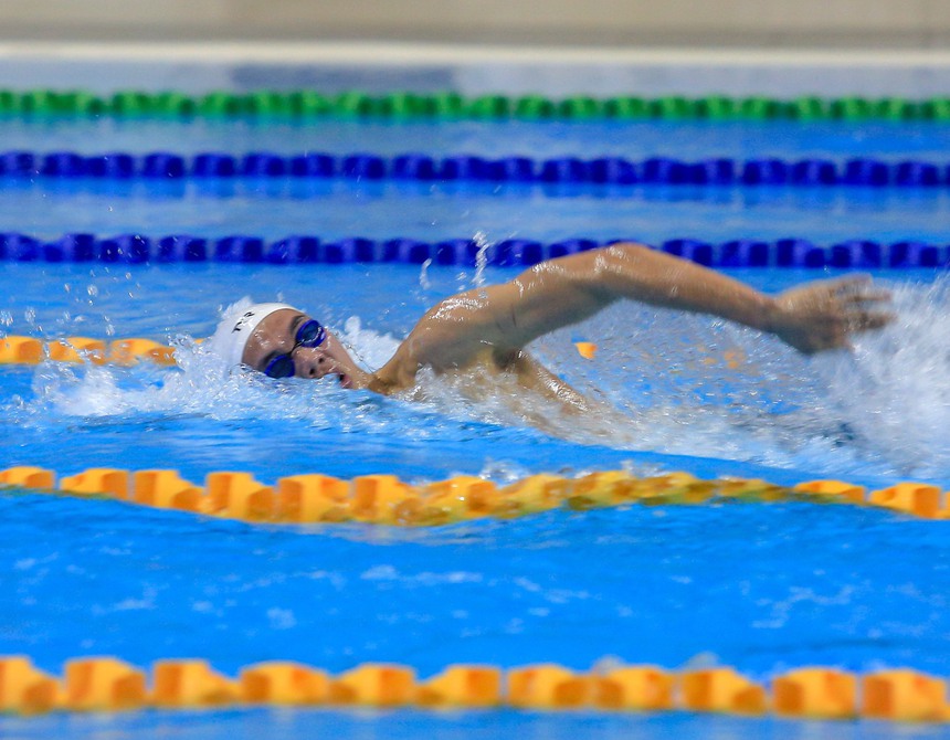 Hòa Minzy đến Campuchia, cổ vũ đội tuyển bơi Việt Nam  - Ảnh 8.