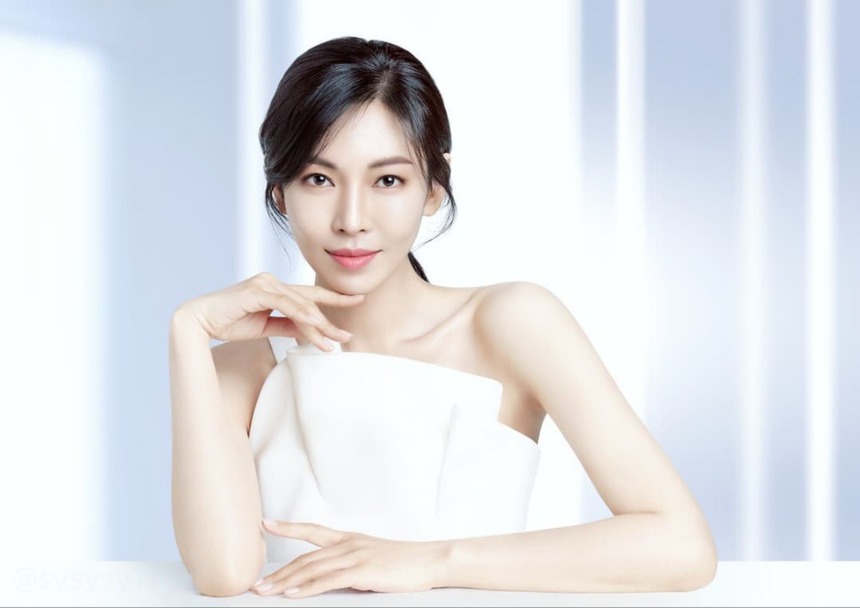 "Ác nữ Penthouse" Kim So Yeon từng bị fan cuồng khủng bố vì diễn chung với nhóm nhạc nam nổi tiếng - Ảnh 5.