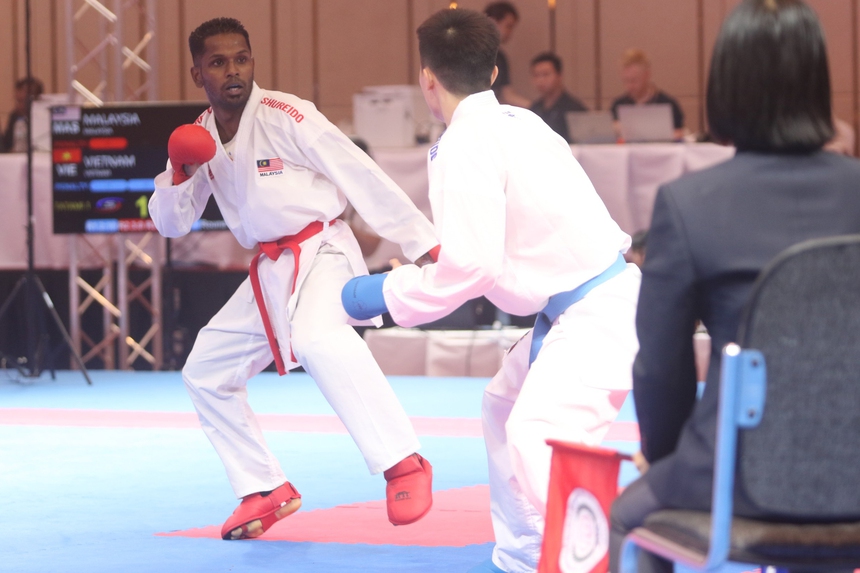 Karate Việt Nam ngược dòng giây cuối như phim hành động, giành vàng SEA Games với kịch bản điên rồ - Ảnh 2. Karate Việt Nam ngược dòng giây cuối như phim hành động, giành vàng SEA Games với kịch bản điên rồ - Ảnh 2.