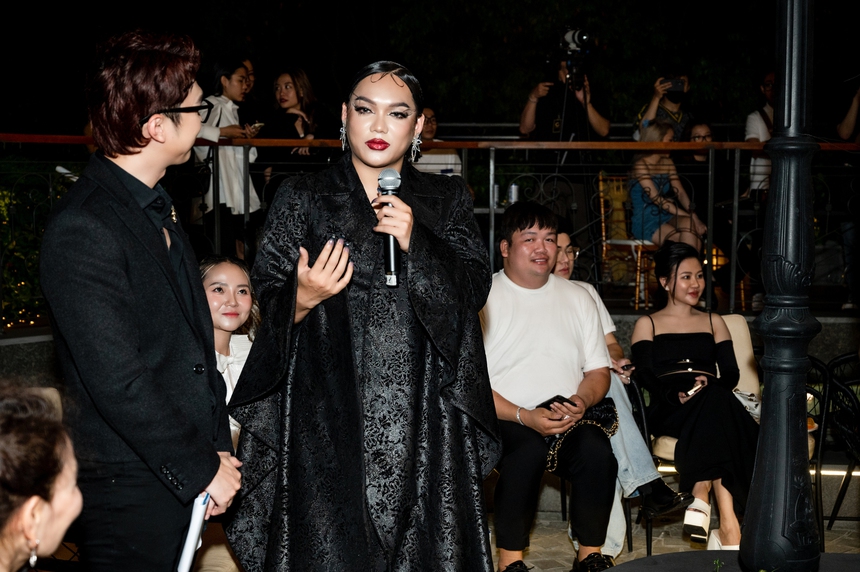 Hồ Ngọc Hà phải "van lạy" Phạm Thoại tại họp báo: "Liveshow của ai vậy?" - Ảnh 3. Hồ Ngọc Hà phải "van lạy" Phạm Thoại tại họp báo: "Liveshow của ai vậy?" - Ảnh 3.