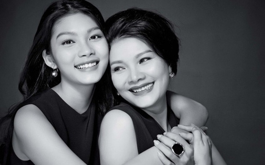 Lý Hải, Hồng Vân và những lần đưa con lên màn ảnh: Người cho con đi bán vé số, người để con đóng vai mình thời trẻ - Ảnh 8. Lý Hải, Hồng Vân và những lần đưa con lên màn ảnh: Người cho con đi bán vé số, người để con đóng vai mình thời trẻ - Ảnh 8.