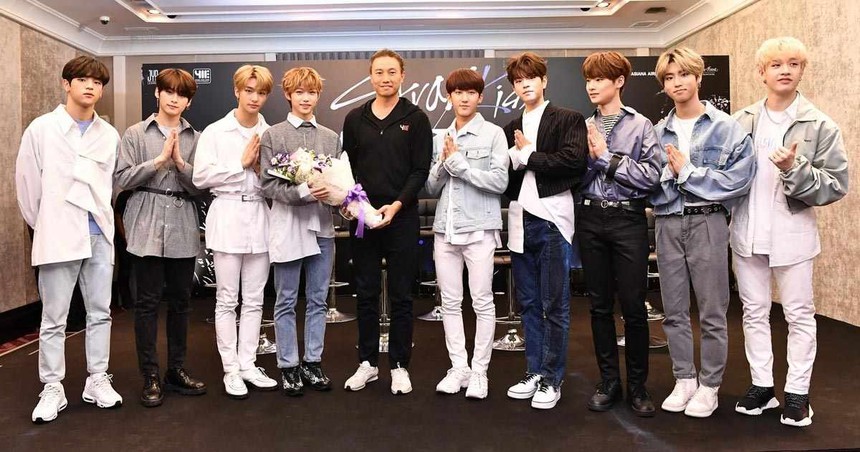 Giá vé concert K-pop tăng chóng mặt khiến fan bất bình - Ảnh 2. Giá vé concert K-pop tăng chóng mặt khiến fan bất bình - Ảnh 2.