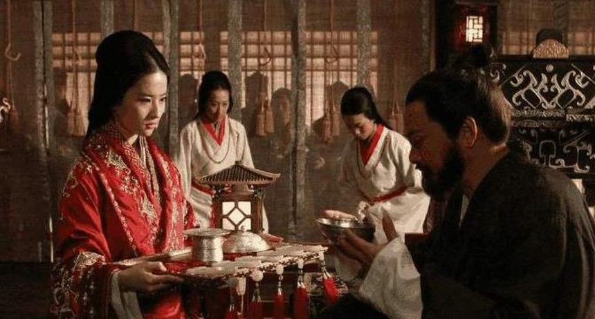 Tào Tháo nhất quyết đòi lấy góa phụ, nhiều người cười chê dại: Không ngờ ẩn giấu chiến thuật bậc thầy - Ảnh 2. Tào Tháo nhất quyết đòi lấy góa phụ, nhiều người cười chê dại: Không ngờ ẩn giấu chiến thuật bậc thầy - Ảnh 2.