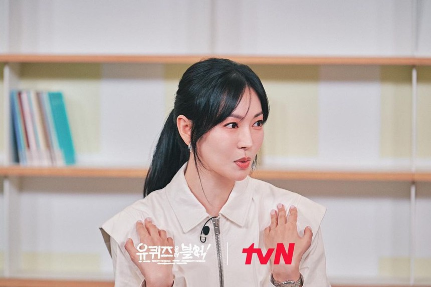 "Ác nữ Penthouse" Kim So Yeon từng bị fan cuồng khủng bố vì diễn chung với nhóm nhạc nam nổi tiếng - Ảnh 2.