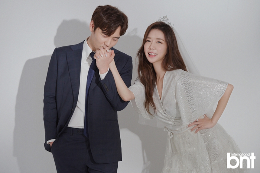 Cặp đôi chồng “ăn bám” vợ ở Kbiz lộ dấu hiệu toang vì ông xã ca sĩ chi tiêu như thác đổ, liên tục bòn rút tiền của vợ? - Ảnh 7.