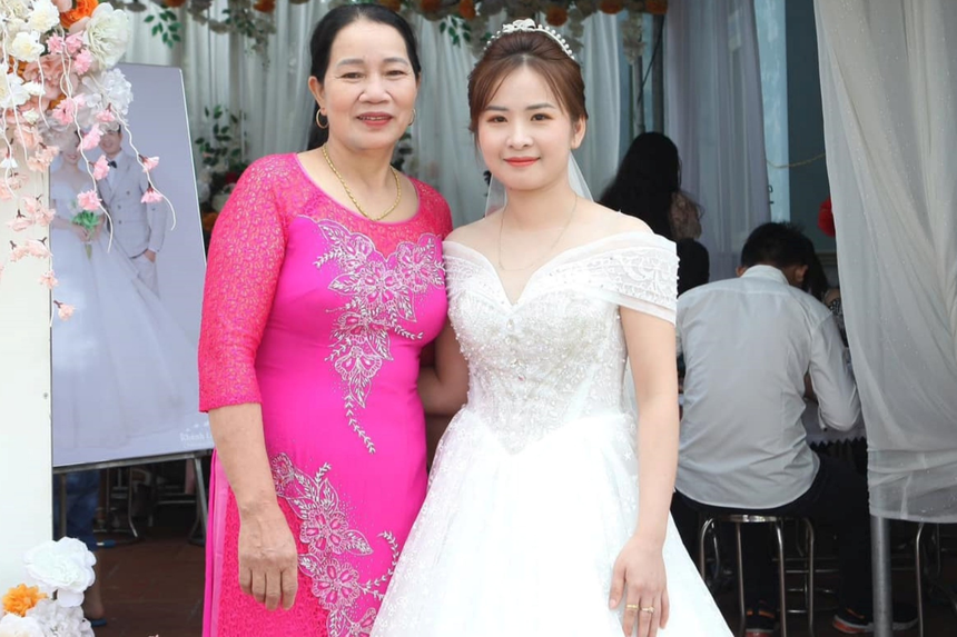 Bố mẹ chồng ở Thanh Hóa cưới chồng mới cho con dâu, nhận chăm cháu nội bị bệnh để dâu yên lòng bên "bến đỗ" mới - Ảnh 3.