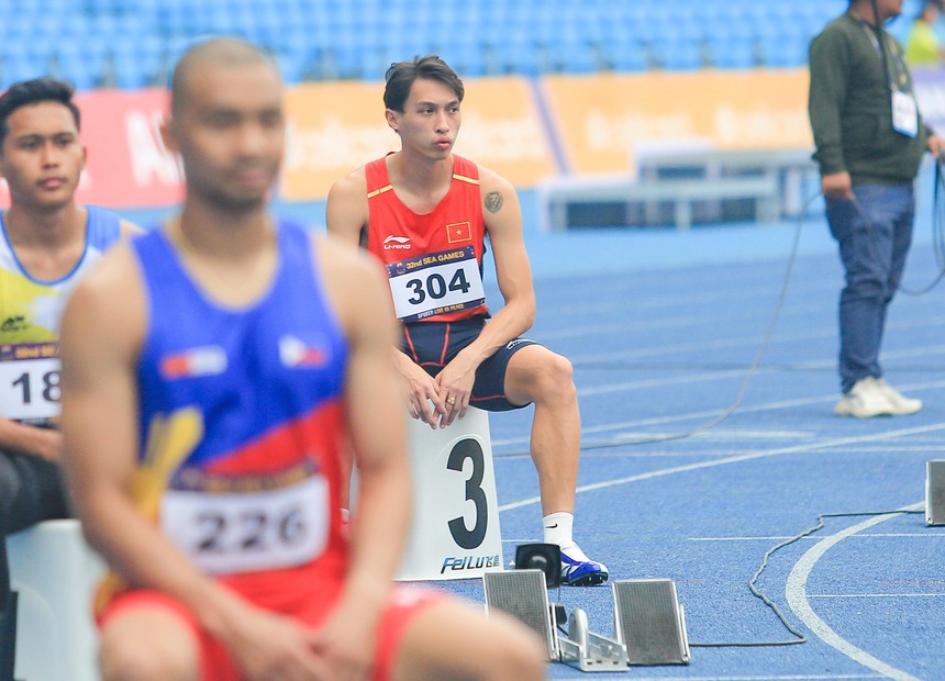 Gia đình điểm tựa viết tiếp lịch sử: VĐV Việt Nam được mẹ quạt mát, liên tục động viên sau phần thư không như ý ở SEA Games - Ảnh 1.