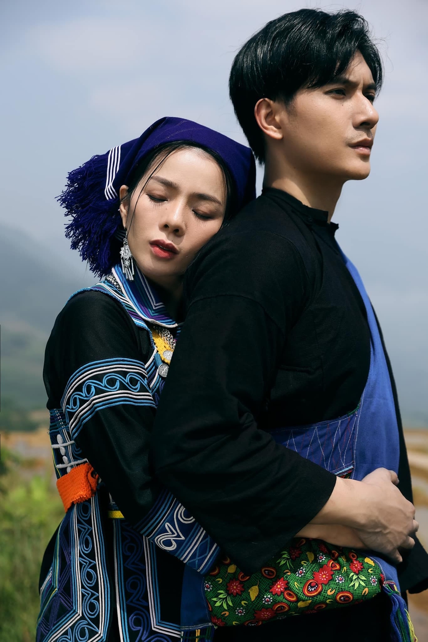 Như Quỳnh, Lệ Quyên, Trương Ngọc Ánh... và loạt sao nữ 'trẻ ra' khi hẹn hò bạn trai kém tuổi - Ảnh 4. Như Quỳnh, Lệ Quyên, Trương Ngọc Ánh... và loạt sao nữ 'trẻ ra' khi hẹn hò bạn trai kém tuổi - Ảnh 4.