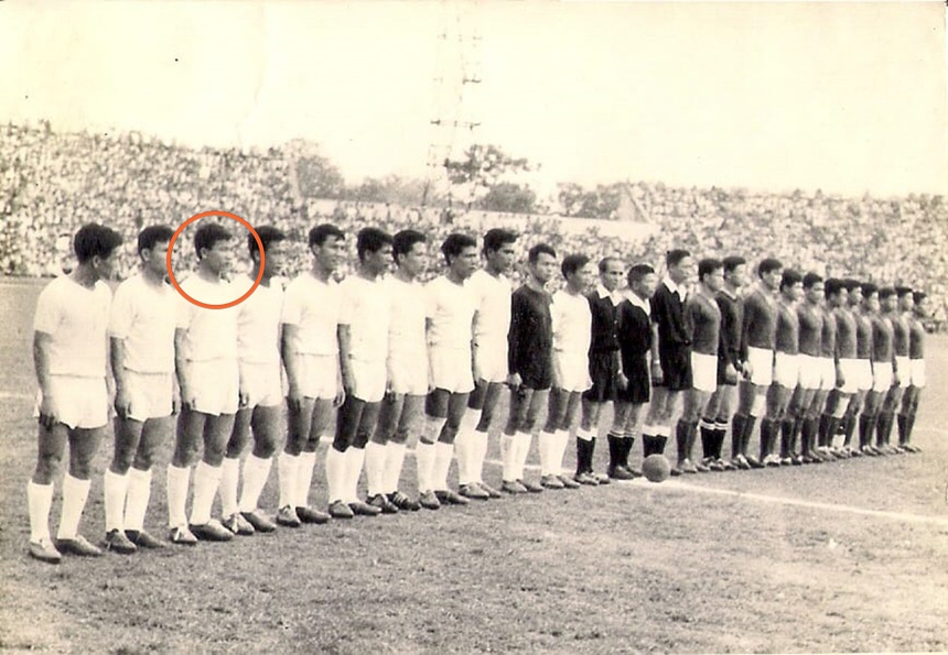 Tác giả bàn thắng đầu tiên ở giải VĐQG Việt Nam từng 'lu mờ' trước siêu tiền đạo Mai Đức Chung - Ảnh 2.