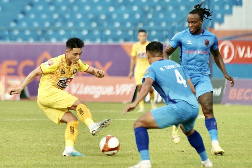 Thanh Hóa gặp khó trong việc tìm bàn thắng dẫn trước Bình Dương Thanh Hóa gặp khó trong việc tìm bàn thắng dẫn trước Bình Dương