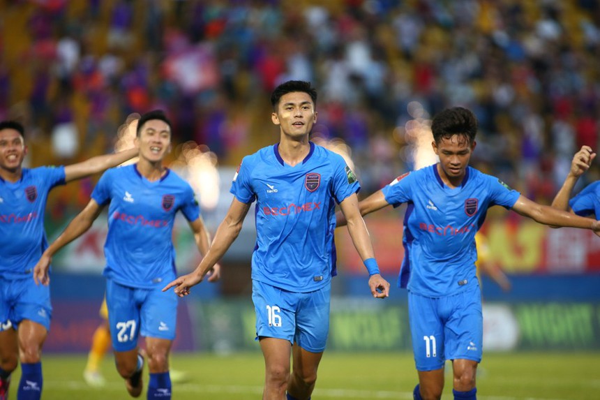 Ngoại binh lập siêu phẩm, Thanh Hóa hòa chật vật Bình Dương, duy trì chuỗi trận bất bại tại V-League - Ảnh 4. Ngoại binh lập siêu phẩm, Thanh Hóa hòa chật vật Bình Dương, duy trì chuỗi trận bất bại tại V-League - Ảnh 4.