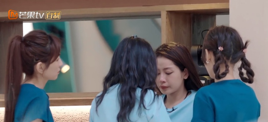 ‘Muốn đi biển’ nhận số phiếu thấp, Chi Pu bật khóc trên sân khấu vì điều này - Ảnh 7.