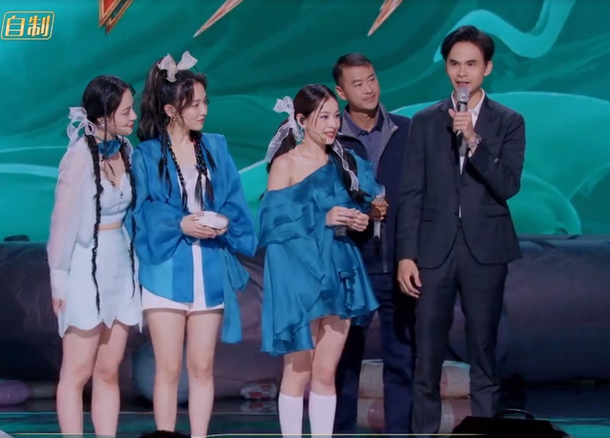 ‘Muốn đi biển’ nhận số phiếu thấp, Chi Pu bật khóc trên sân khấu vì điều này - Ảnh 4.