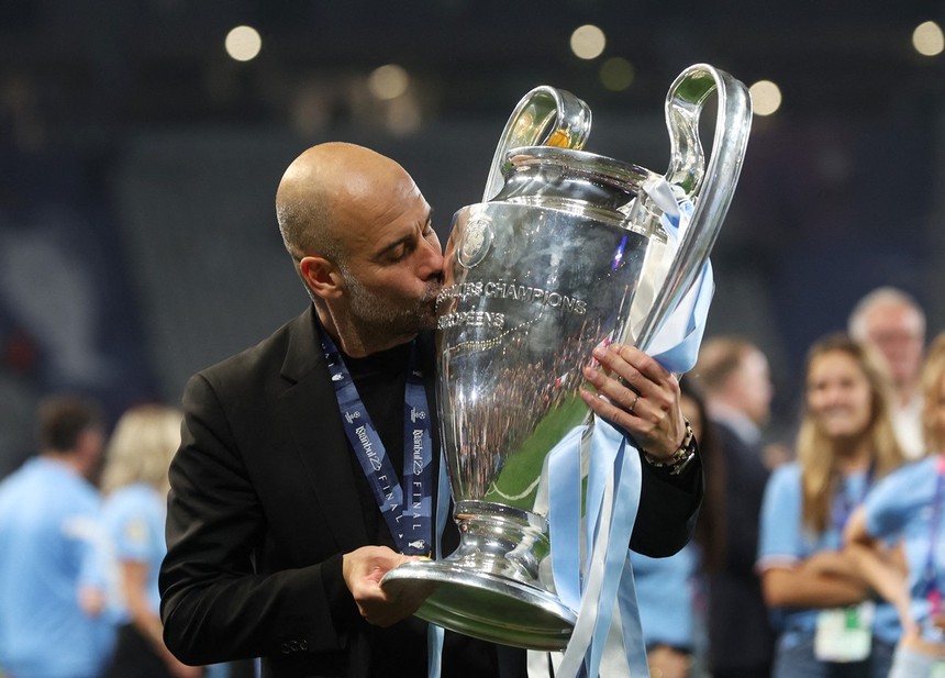 Pep phấn khích khi cùng Man City vô địch Cúp C1, thuyền trưởng Inter an ủi học trò - Ảnh 2.