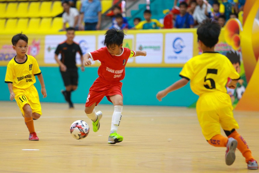 Bà Rịa-Vũng Tàu "săn tìm" tài năng từ lứa tuổi U9 - Ảnh 3. Bà Rịa-Vũng Tàu "săn tìm" tài năng từ lứa tuổi U9 - Ảnh 3.