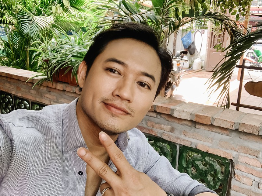 Diễn viên Quý Bình: Hạnh phúc viên mãn cùng đời tư kín tiếng bên vợ doanh nhân - Ảnh 1.