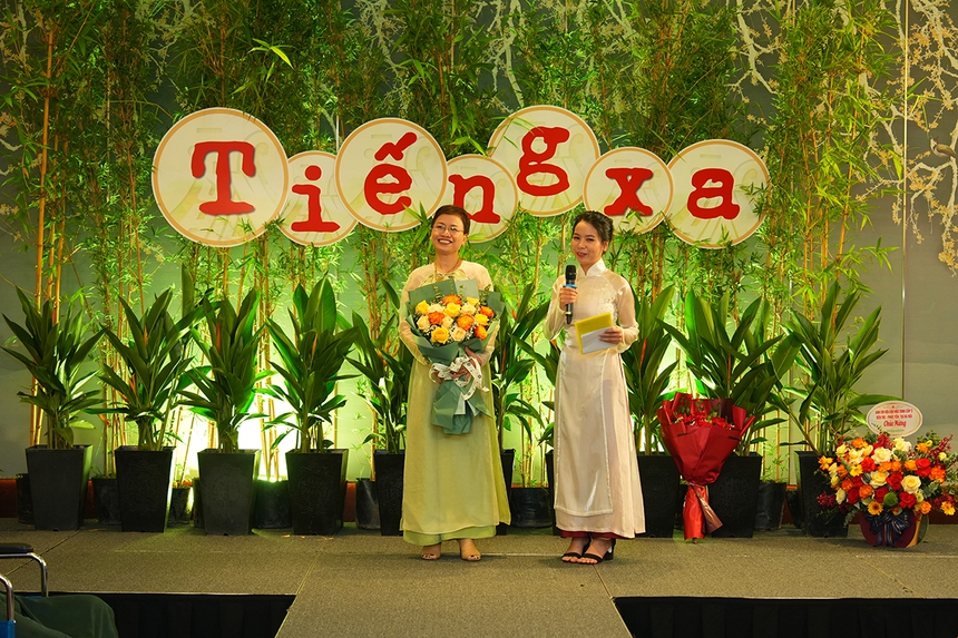 Nhà thơ Thiệp Nguyễn ra mắt tập "Tiếng xa" ở tuổi 85 - Ảnh 6.