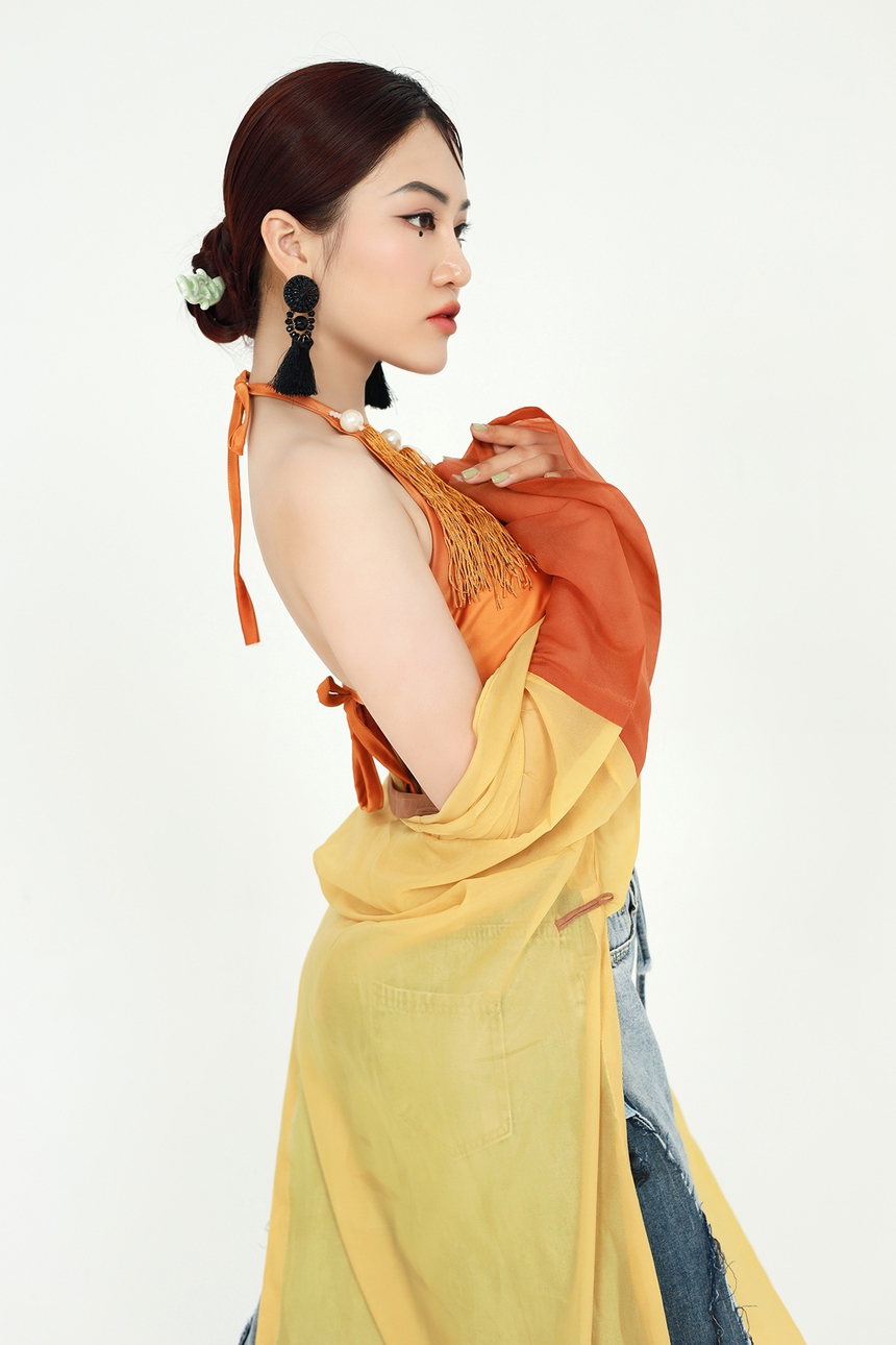 NTK Cao Minh Tiến ra mắt BST 'Tre' từ đồ Jeans tái chế - Ảnh 7.