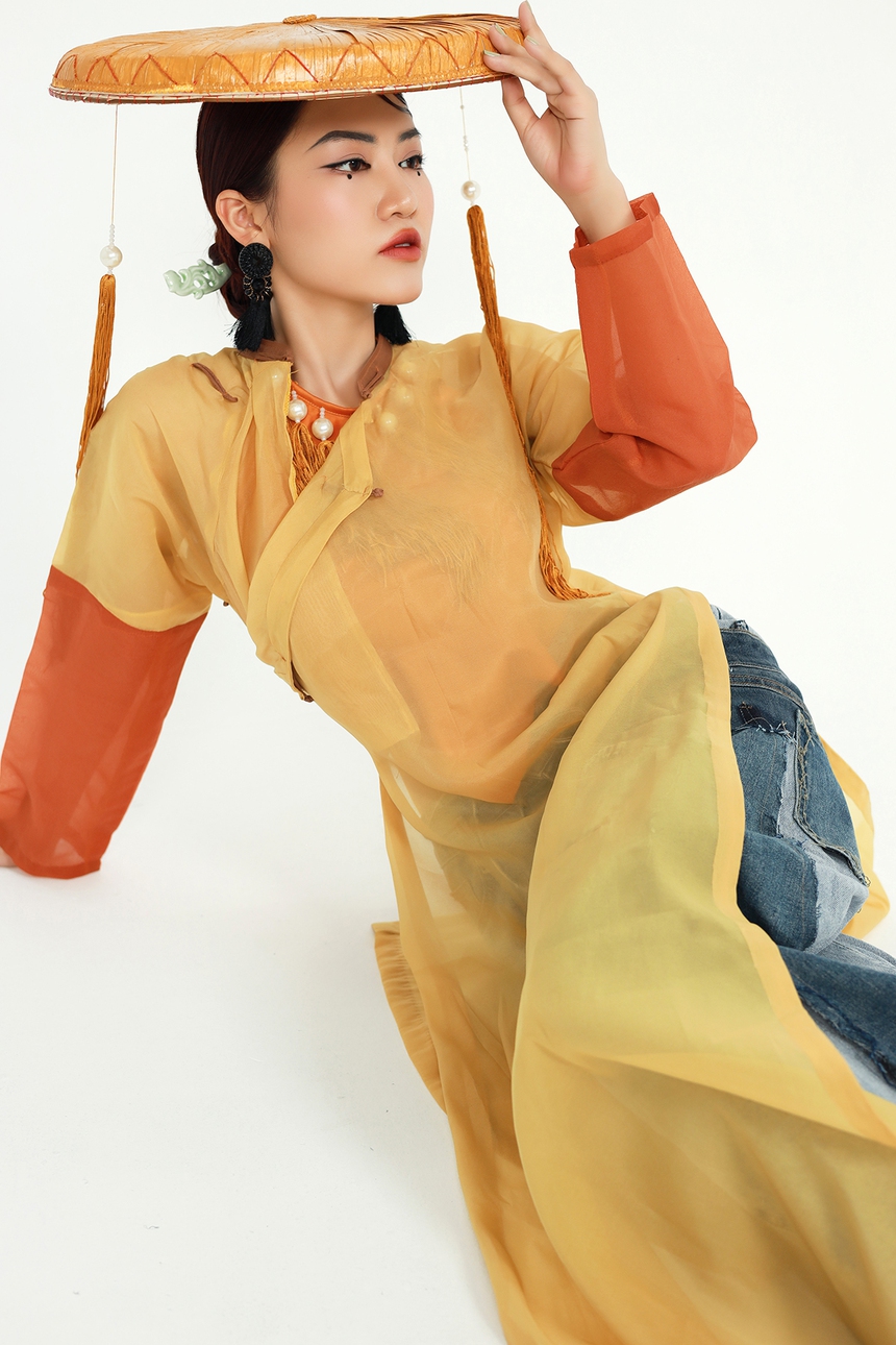 NTK Cao Minh Tiến ra mắt BST 'Tre' từ đồ Jeans tái chế - Ảnh 5.