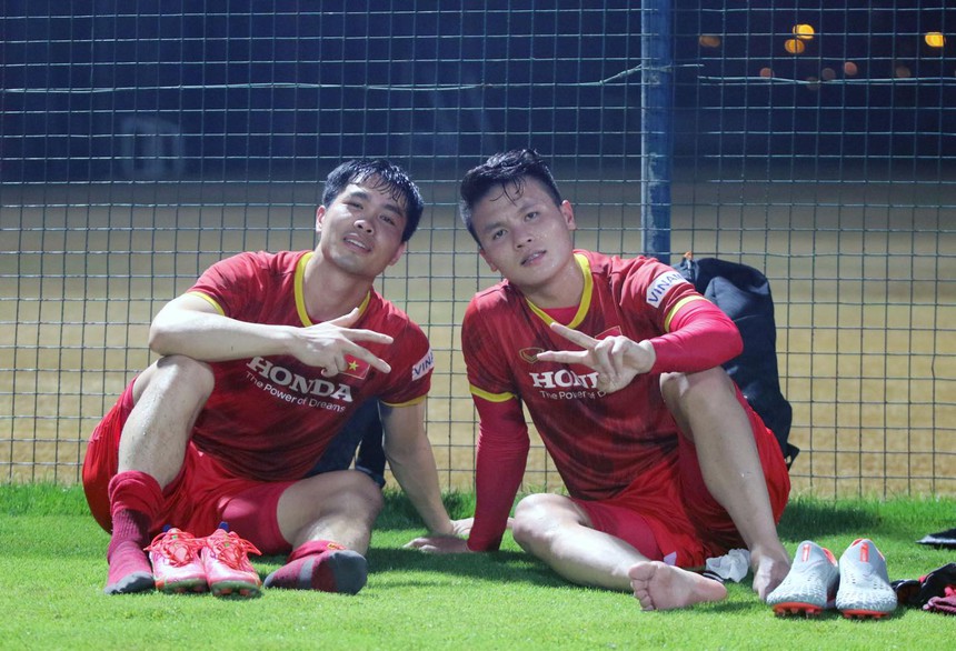 Đen như Công Phượng, dự bị triền miên ở Nhật, lên tuyển lại chấn thương - Ảnh 5. Đen như Công Phượng, dự bị triền miên ở Nhật, lên tuyển lại chấn thương - Ảnh 5.