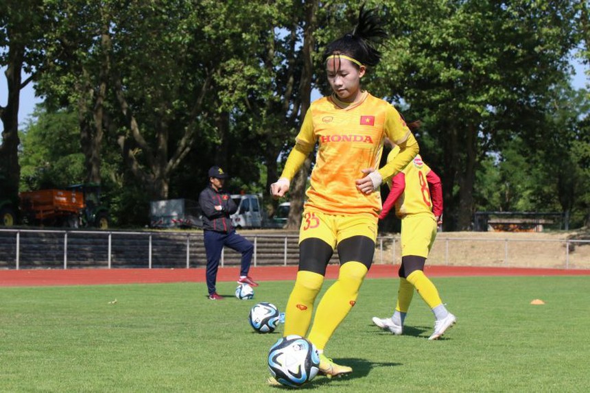 Bóng đá Việt Nam ngày 12/6: Văn Toàn hội quân cùng tuyển Việt Nam - Ảnh 4.