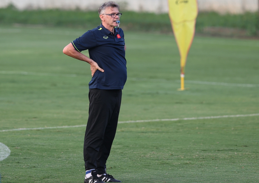 “Đội tuyển mở” của HLV Philippe Troussier - Ảnh 1.