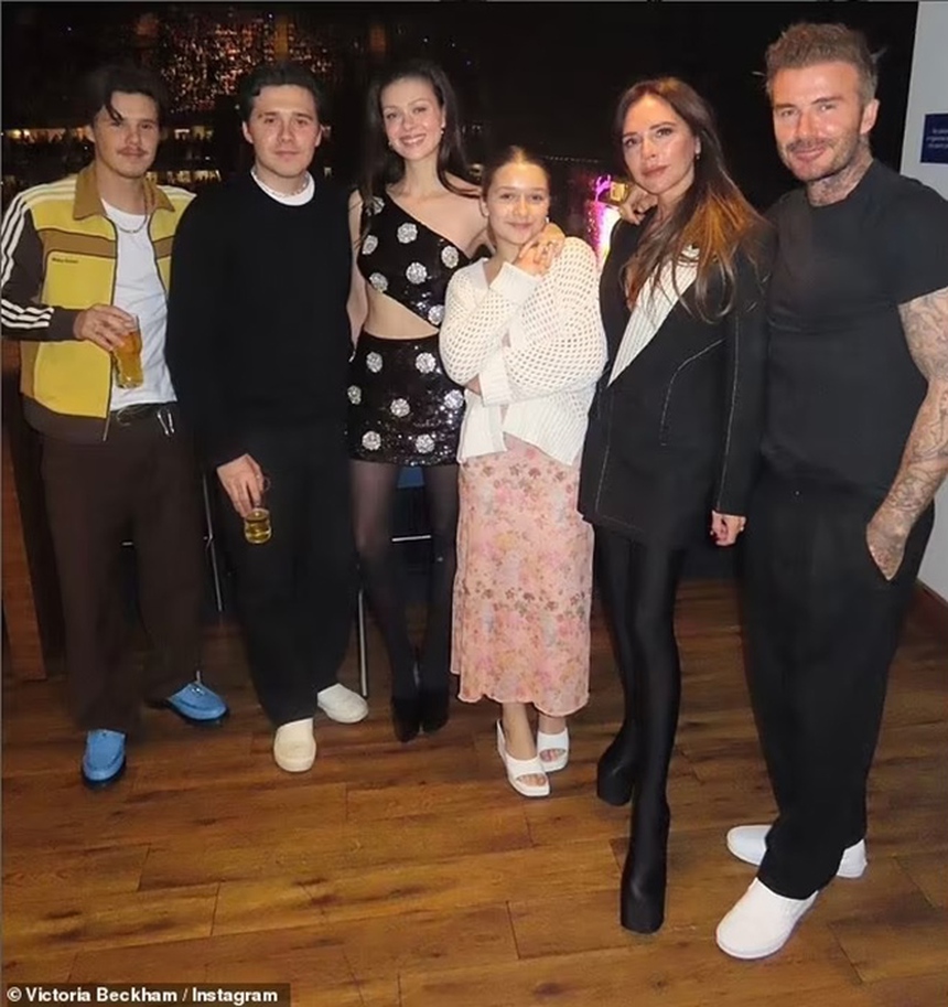 Nicola Peltz - con dâu David Beckham - khoe vóc dáng trong bộ đồ xuyên thấu - Ảnh 5.