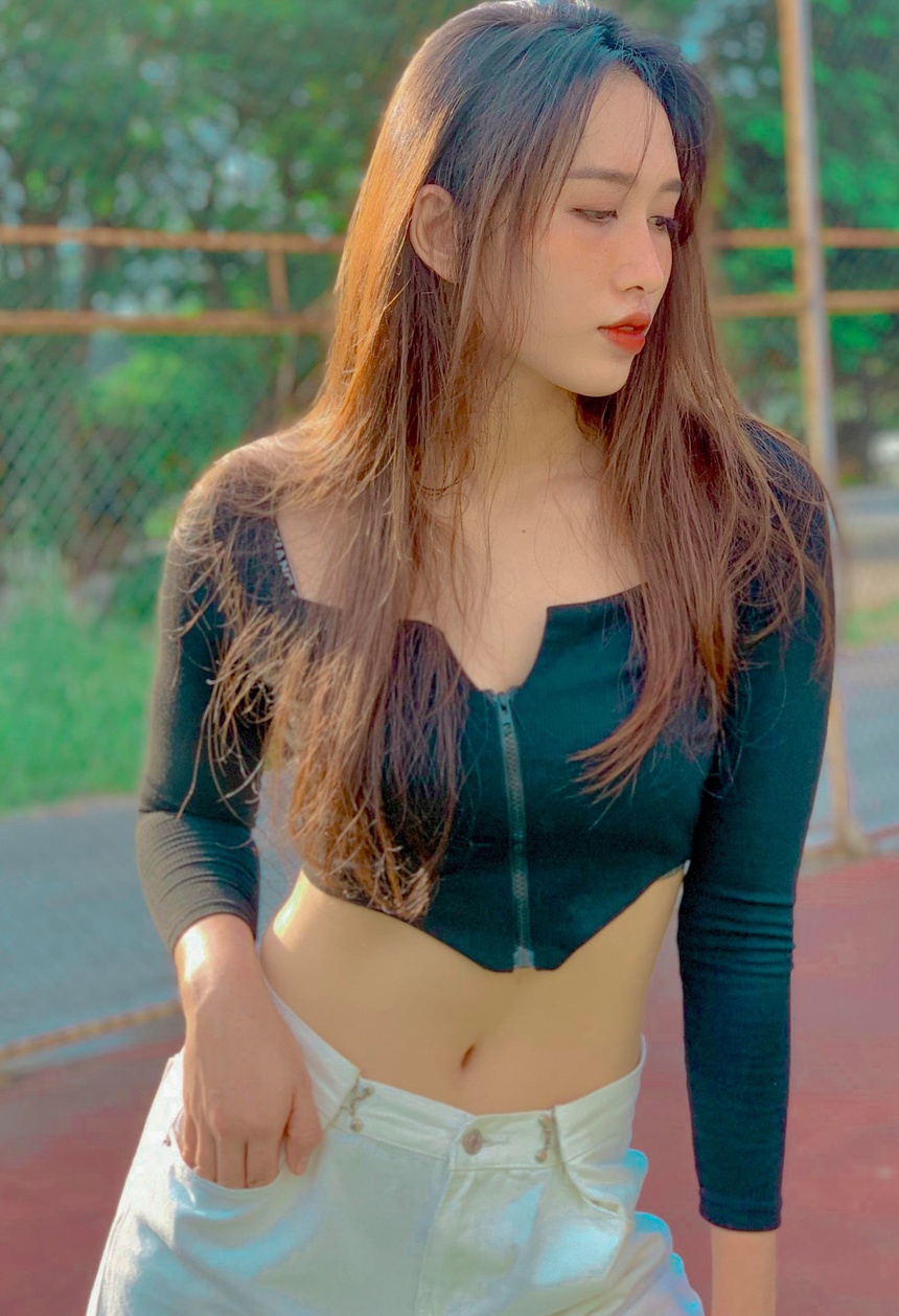 Tan chảy trước chủ công tài năng 19 tuổi, ‘ngọc nữ’ 10X mới nhất của bóng chuyền Việt Nam - Ảnh 9.