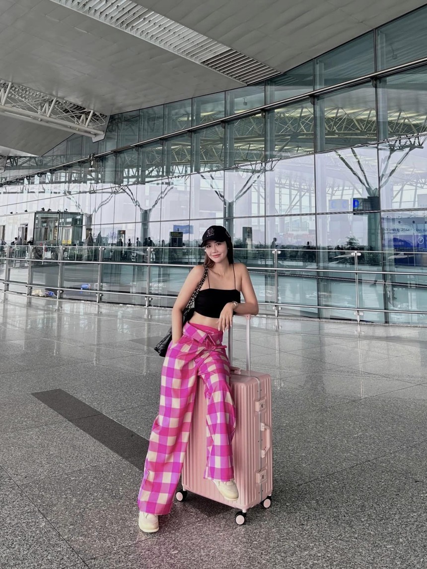 Sao Việt ngày 14/06: Lệ Quyên khoe thần thái sang chảnh, Lã Thanh Huyền sum vầy bên gia đình - Ảnh 3.