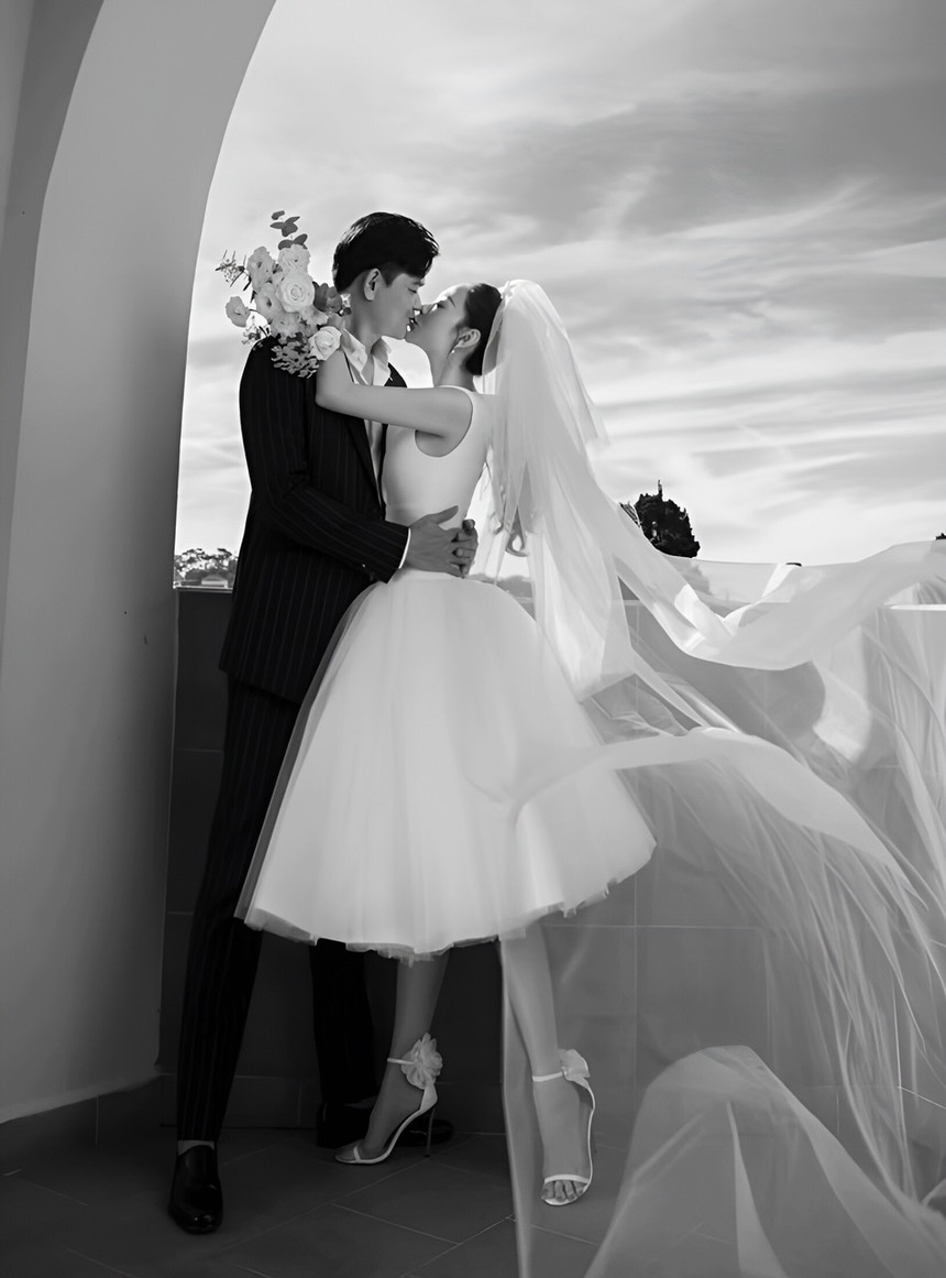 Một năm sau ngày cưới, Minh Hằng mới khoe cận mặt chồng - Ảnh 3.