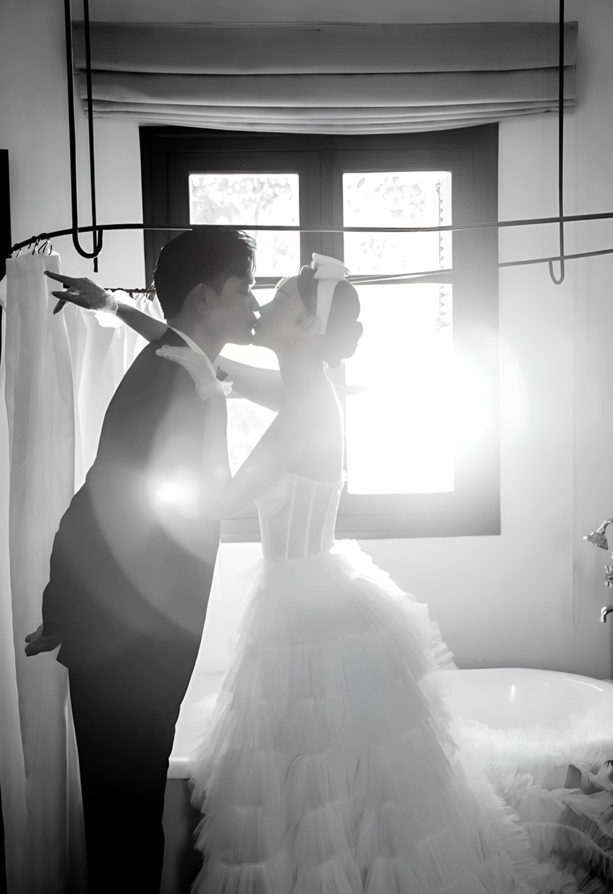 Một năm sau ngày cưới, Minh Hằng mới khoe cận mặt chồng - Ảnh 4.