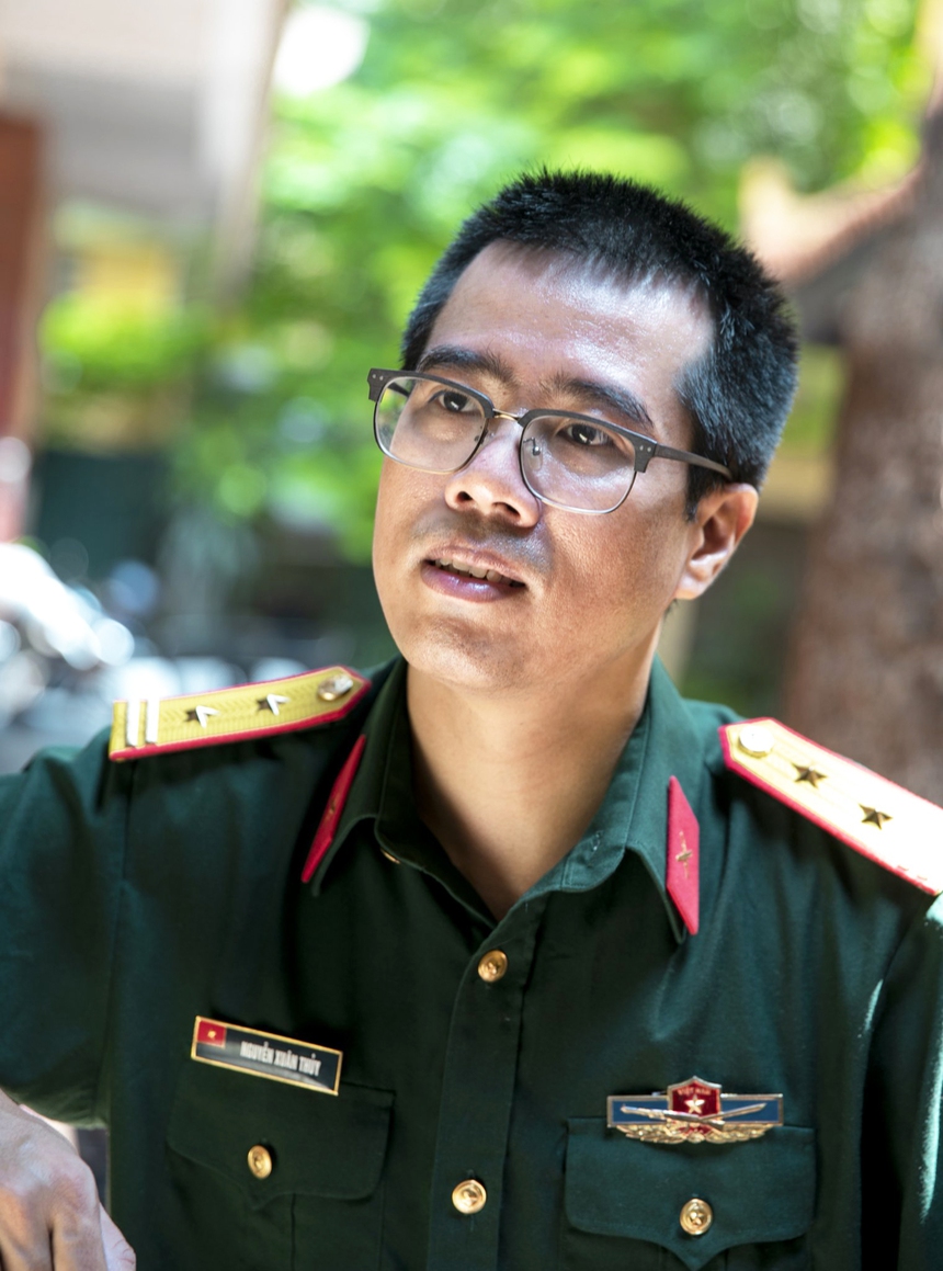 Gặp lại các tác giả được đưa vào sách giáo khoa: Nguyễn Xuân Thủy 'kể em nghe chuyện Trường Sa' - Ảnh 1.