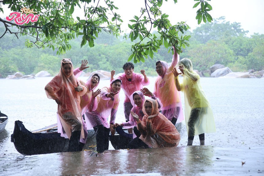 Sao Việt ngày 14/06: Lệ Quyên khoe thần thái sang chảnh, Lã Thanh Huyền sum vầy bên gia đình - Ảnh 5.