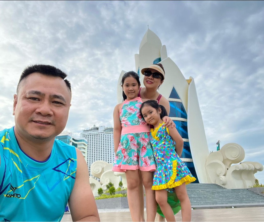 Ảnh sao Việt 14/6: Tự Long, Lã Thanh Huyền, Kha Ly chung ý tưởng nghỉ mát cùng gia đình - Ảnh 1.