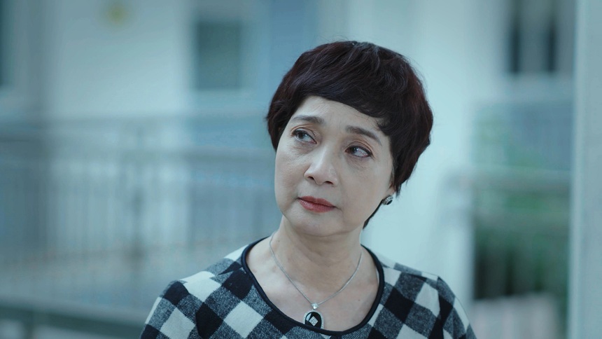 NSND Lê Khanh và lần trở lại màn ảnh nhỏ đầy ‘sóng gió’ - Ảnh 4.
