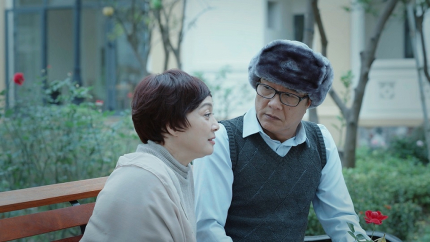 NSND Lê Khanh và lần trở lại màn ảnh nhỏ đầy ‘sóng gió’ - Ảnh 3.