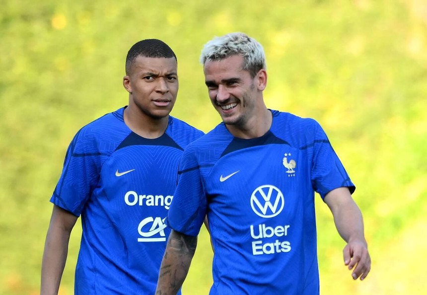 Tin nóng bóng đá tối 15/6: MU nâng giá hỏi mua Mason Mount, Chelsea dùng 5 cầu thủ đổi sao Juventus - Ảnh 4.