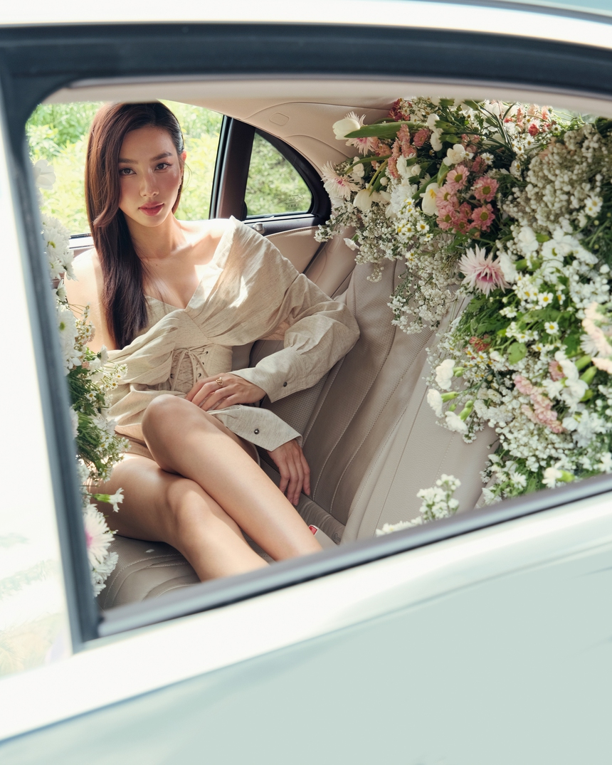 Hình ảnh khác lạ của Thùy Tiên hậu nhiệm kỳ hoa hậu quốc tế - Ảnh 2.