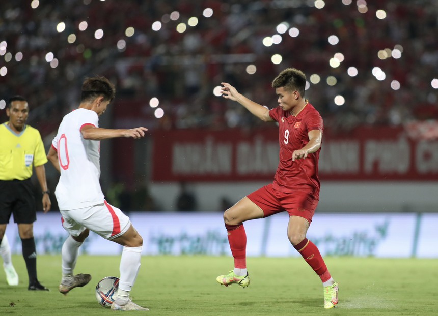 Sân Lạch Tray cực đẹp trong ngày Việt Nam thắng Hong Kong, ăn đứt sân Mỹ Đình - Ảnh 9.