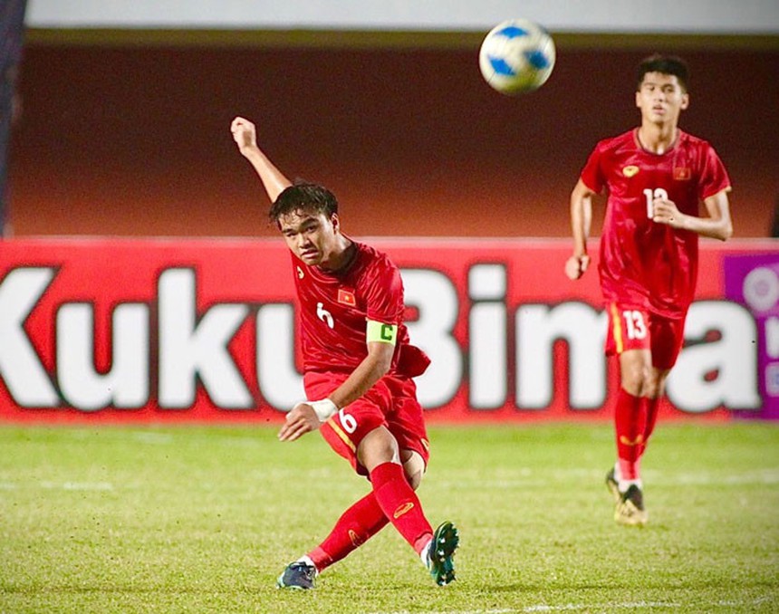AFC nhận diện Công Phương là cầu thủ đáng xem của Việt Nam tại VCK U17 châu Á 2023 - Ảnh 3. AFC nhận diện Công Phương là cầu thủ đáng xem của Việt Nam tại VCK U17 châu Á 2023 - Ảnh 3.