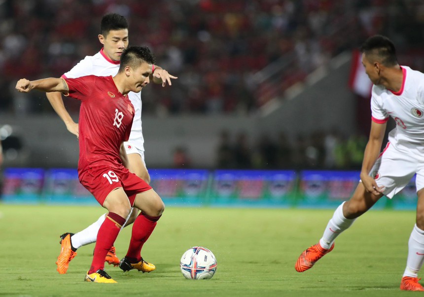 Quang Hải vẫn quá quan trọng với HLV Troussier - Ảnh 1.