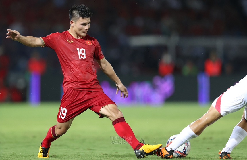 HLV Troussier 'mở khoá' Quang Hải bất thành - Ảnh 2. Quang Hải, tiền vệ Quang Hải, Nguyễn Quang Hải, HLV Troussier, Philippe Troussier